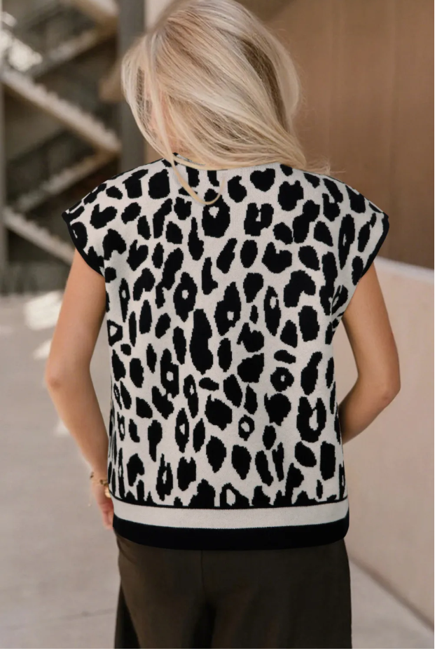 Black Leopard Print High Neck Short Sleeve Sweater